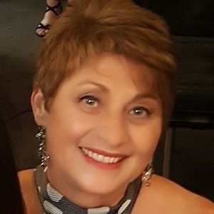 Meet your Posher, Helen